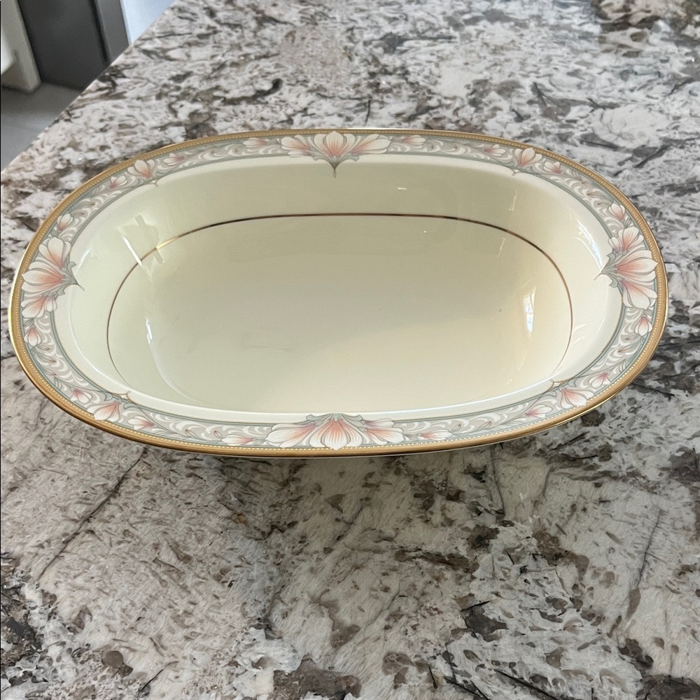 Noritake Barrymore serving bowl